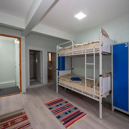 Xalila Hostel & Cafe Ladies Room イスタンブール エクステリア 写真